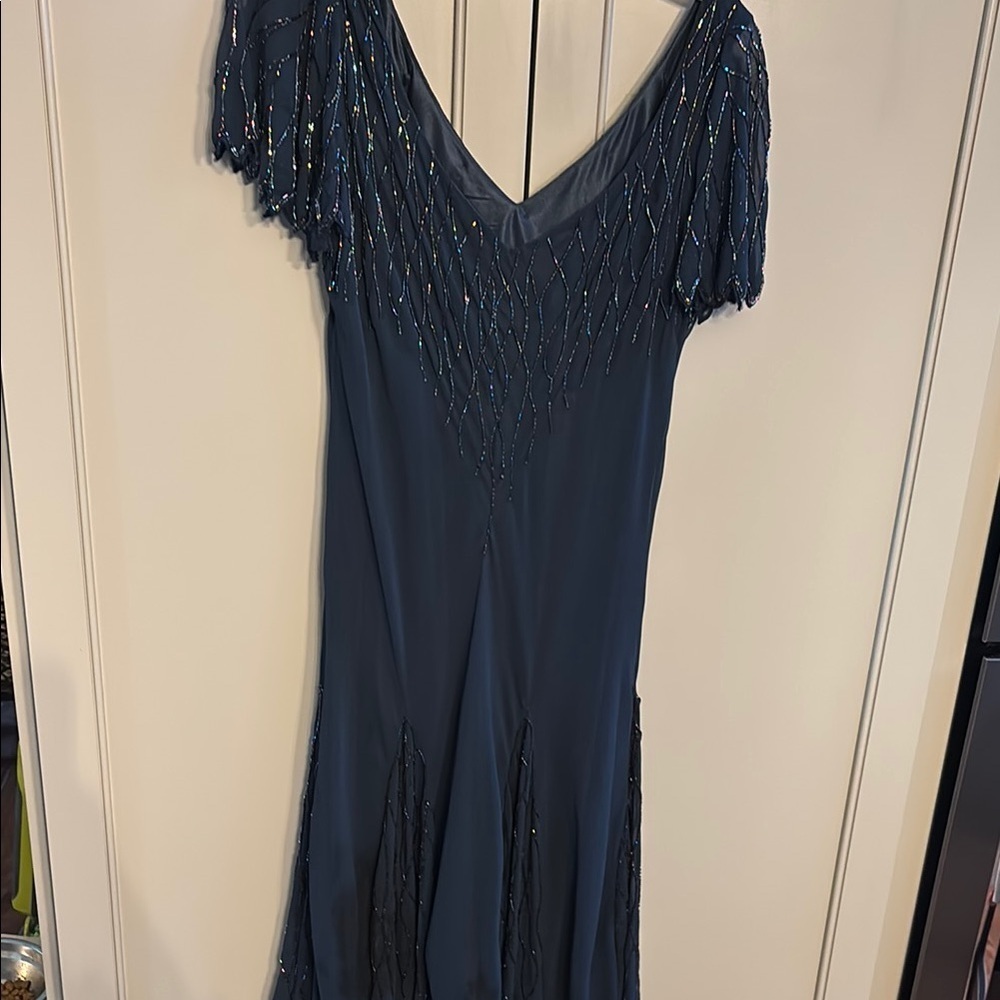 JKara sz 14 Elegant Beaded Evening fairy like Dress - Picture 5 of 8